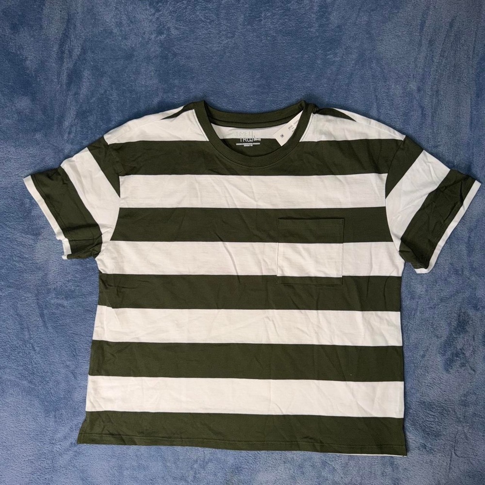 Time and Trail white and olive green horizontal striped t-shirt men size L